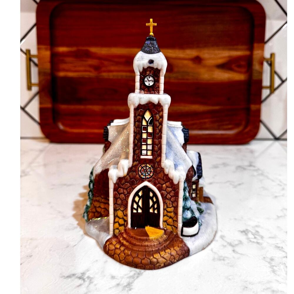 Thomas Kinkade "Stone Hill Chapel" illuminated village piece Hawthorne Village